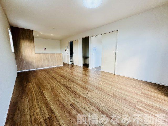 【新築】高崎市下之城町15期　４号棟(全４棟)　ずっとプラス　新築建売分譲の居間・リビング|おしゃれなリビングです