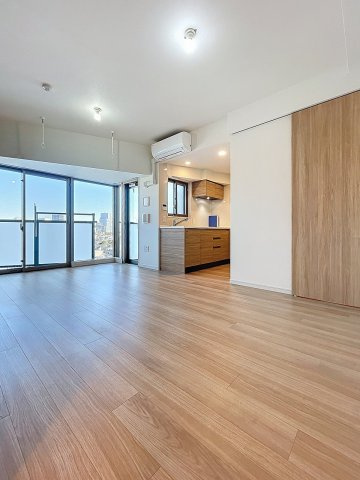 【居間・リビング】 | フレンシア四谷左門町 | ★使いやすい長方形の間取りです★
