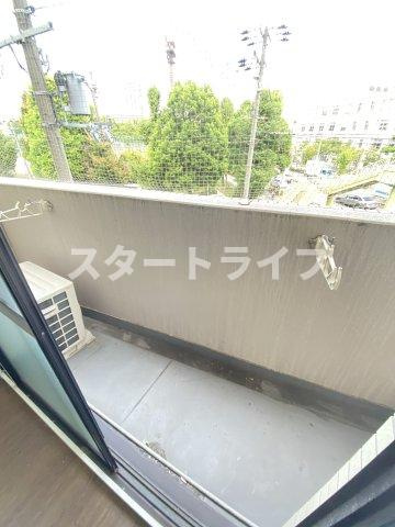 大阪市淀川区塚本３丁目の賃貸マンションのバルコニー