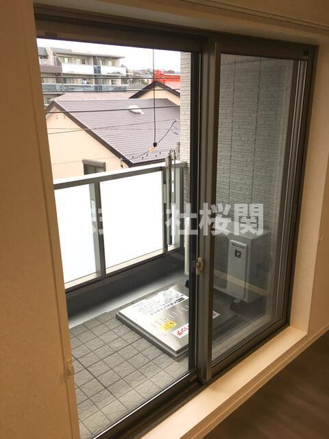 リッシェルエフのバルコニー|ハイサッシ