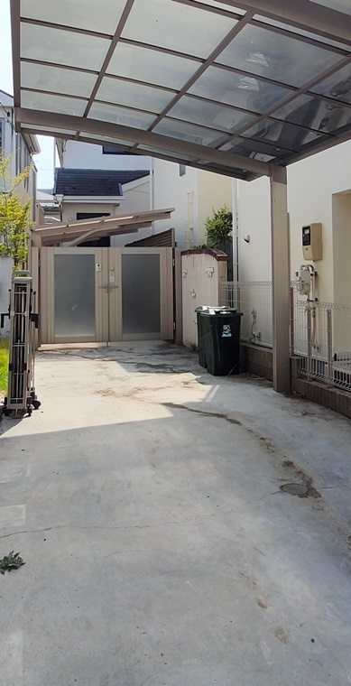 駒沢戸建の駐車場