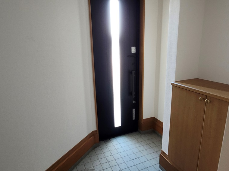 駒沢戸建の玄関