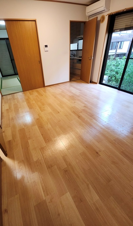 駒沢戸建の居間・リビング