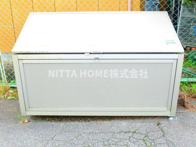 丹波市春日町黒井のアパートのエントランス|専用のゴミ捨て場があります！