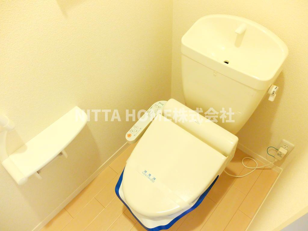 丹波市春日町黒井のアパートのトイレ|暖房洗浄便座付きのトイレ◇