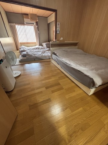 港晴3丁目戸建ての洋室