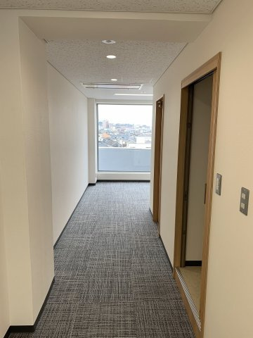 ワークステージ西宮のロビー