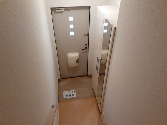 タートルクレインの玄関