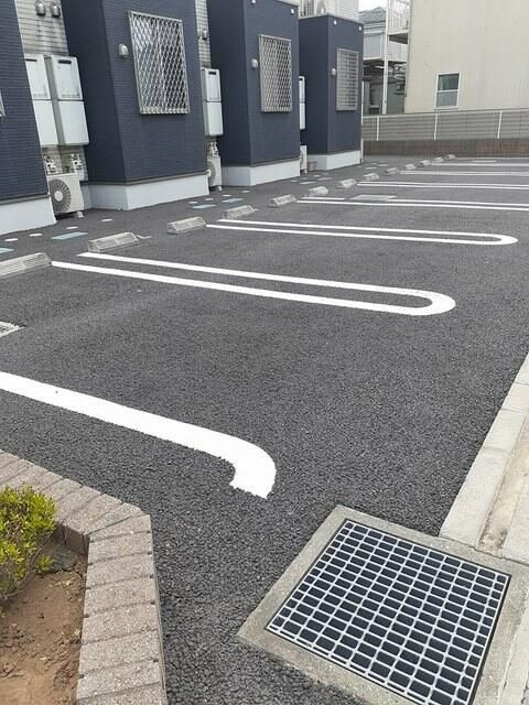プロムナードの駐車場