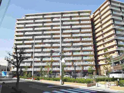 【外観】 | ブランズ・ヴェリテ堺七道 | 【南西角部屋につき日当たり・通風良好】明るい室内は気分が明るくなります！ぜひ現地でお確かめください♪