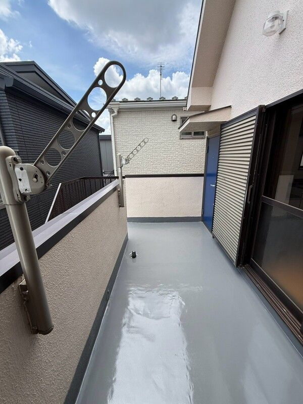 西窪町ハイツのバルコニー