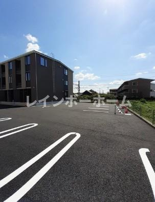 【仲介手数料：50％OFF】対象物件！の駐車場