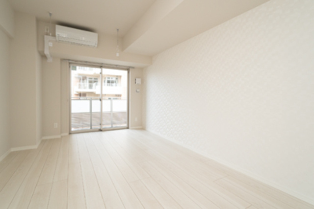 グロリアコート市川の居間・リビング|※写真は同タイプ住戸です。