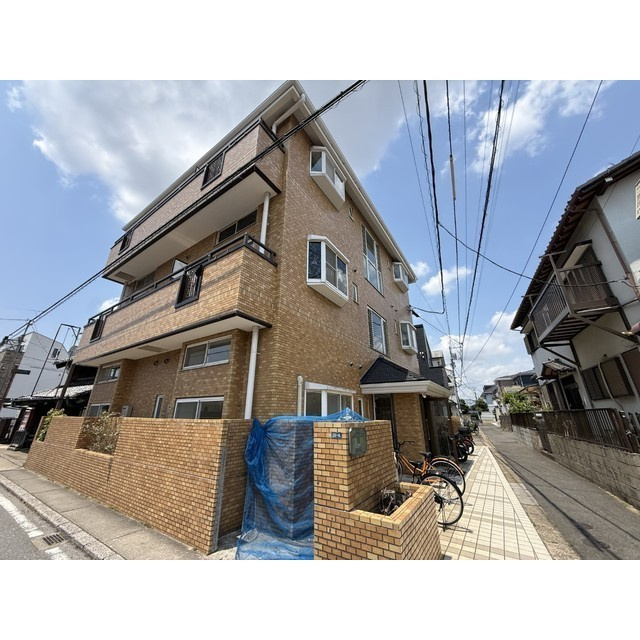 ローズアパートメント泉10番館の外観