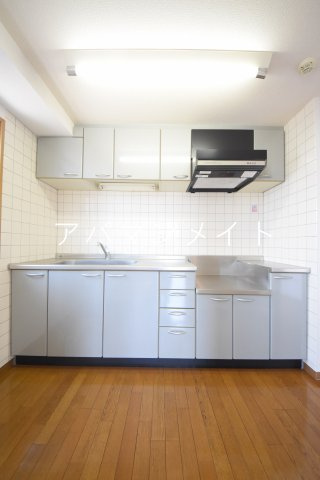 【キッチン】 | ウエストヴィレッジ | 使いやすいキッチンです