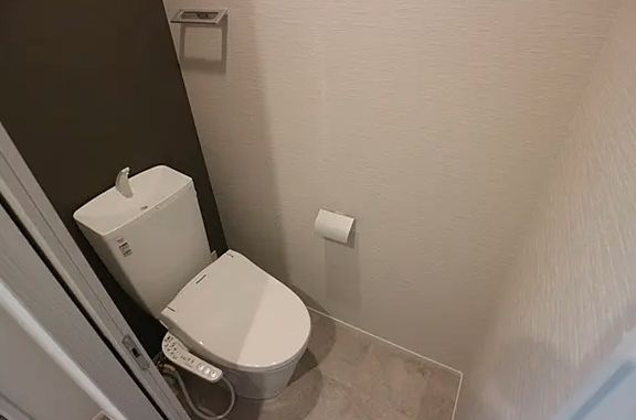 草野ビルのトイレ|コンパクトで使いやすいトイレです