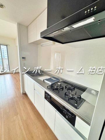 南柏ポラール・コートのキッチン|お料理しやすいキッチンです