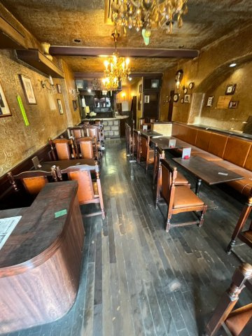 大阪市生野区桃谷２丁目の店舗のロビー