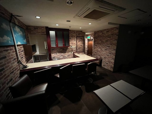 大阪市港区八幡屋１丁目の店舗事務所のロビー