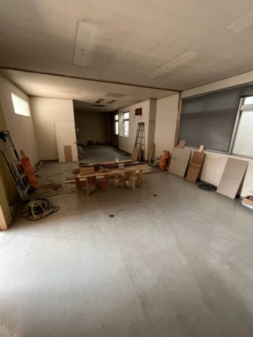 大阪市西区境川2丁目倉庫・事務所のロビー