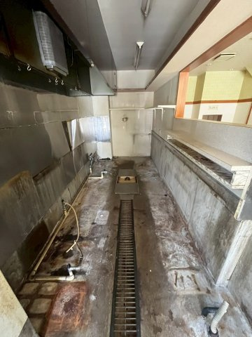 大阪市天王寺区松ケ鼻町の店舗事務所