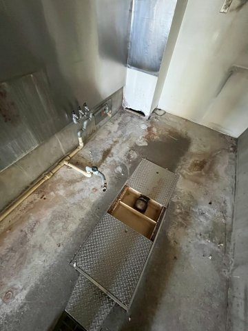 大阪市天王寺区松ケ鼻町の店舗事務所