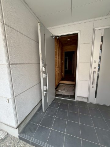 大阪市西区九条南３丁目の店舗事務所のロビー