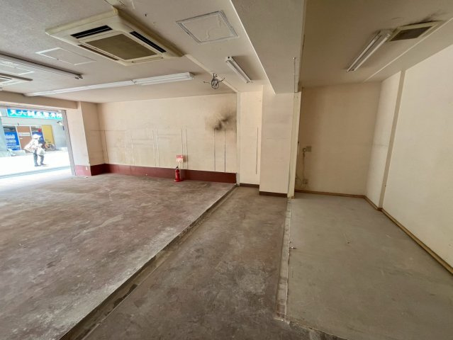大阪市北区長柄西１丁目の店舗事務所のロビー