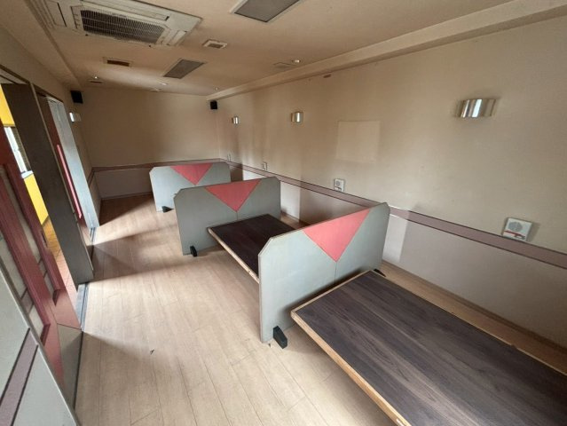 出来島2丁目貸店舗のロビー