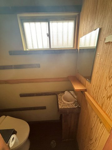 出来島2丁目貸店舗の内装