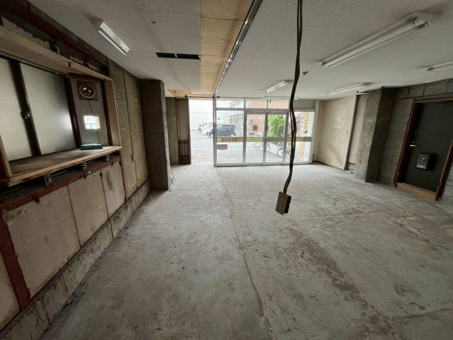 日栄ビル3号館のロビー