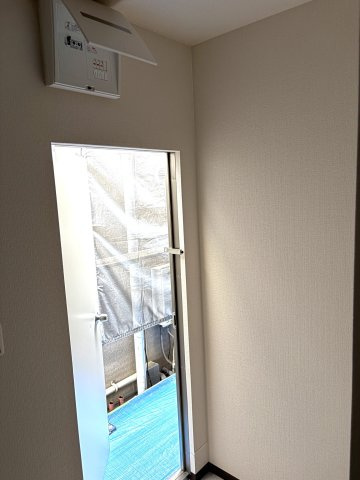 豊中市庄内幸町１丁目の店舗事務所の玄関