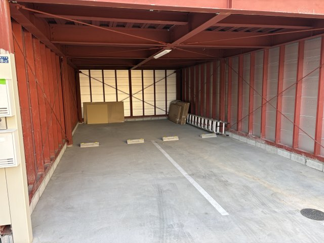 庄内幸町１丁目 事務所の駐車場
