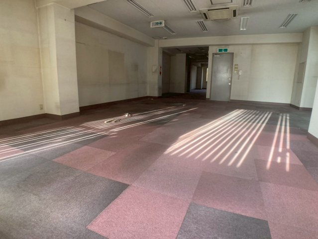 大阪市西成区岸里３丁目の店舗事務所の洋室