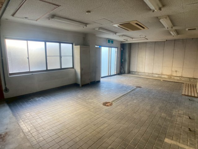 大阪市東淀川区大隅２丁目の店舗事務所のロビー