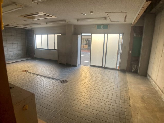 大阪市東淀川区大隅２丁目の店舗事務所のロビー