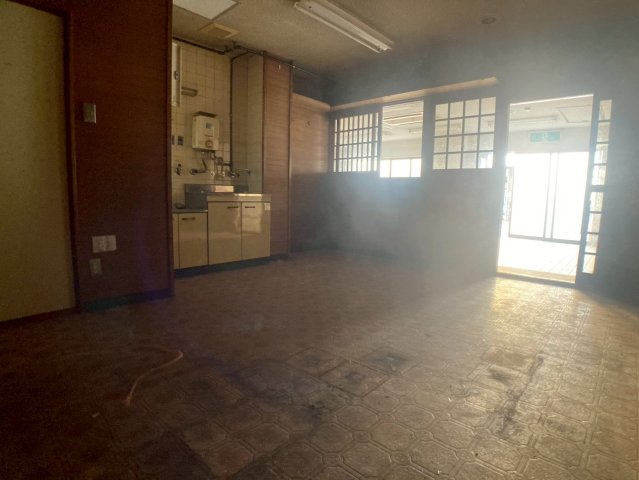 大阪市東淀川区大隅２丁目の店舗事務所のロビー