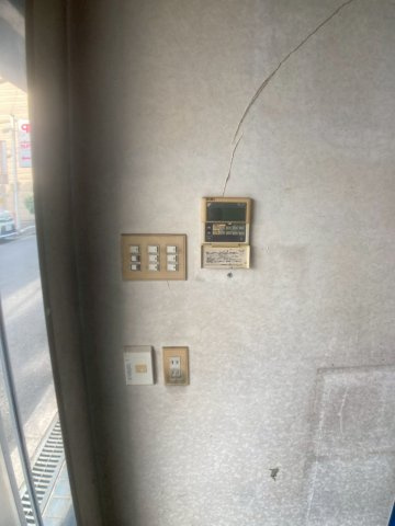 シャトー京橋の玄関