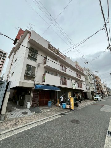 大阪市生野区新今里２丁目の店舗一部の外観