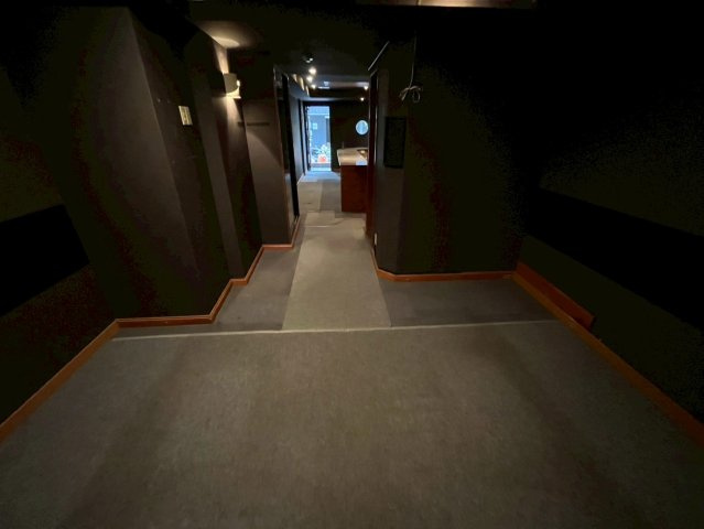 大阪市生野区新今里３丁目の店舗一部のロビー