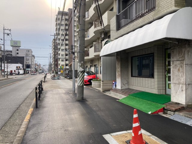 大阪市東淀川区豊新１丁目の店舗事務所の駐車場