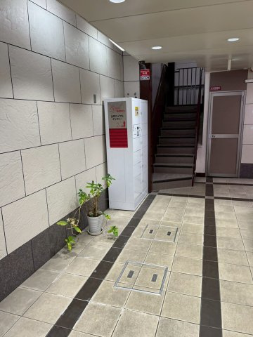 サンビラ大手前のエントランス
