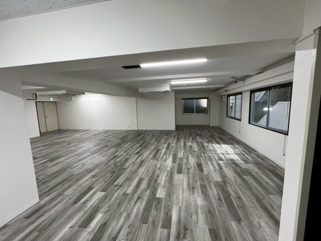 大阪市中央区内平野町１丁目の事務所の内装