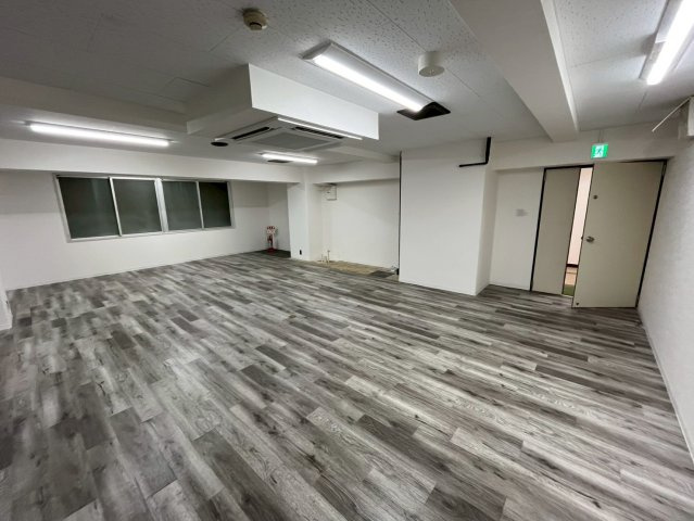 大阪市中央区内平野町１丁目の事務所の内装