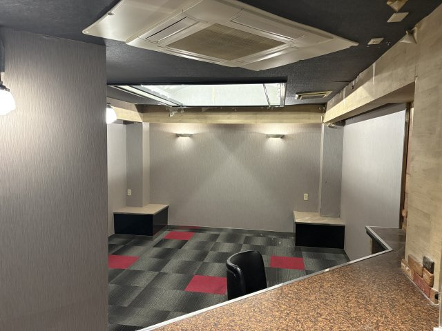 尼崎市神田北通３丁目の店舗事務所の内装