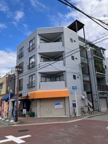 つたやマンションの外観