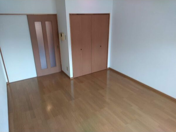 サンクレストの洋室