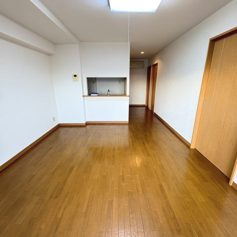 プロヴァンス中島の居間・リビング