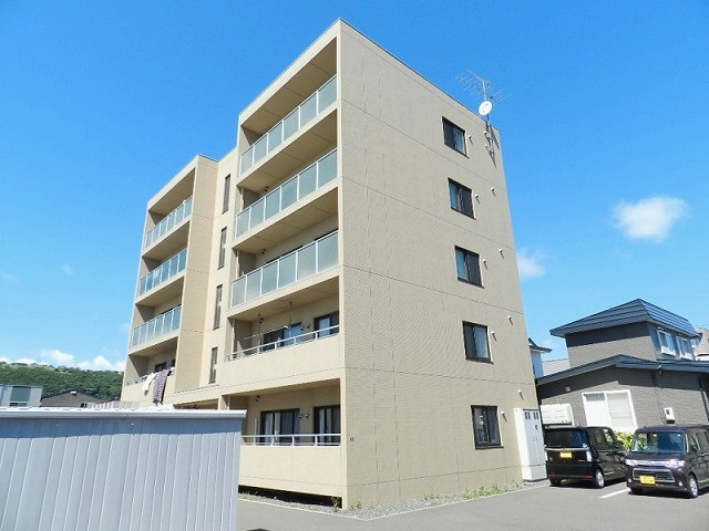 プロヴァンス中島の外観
