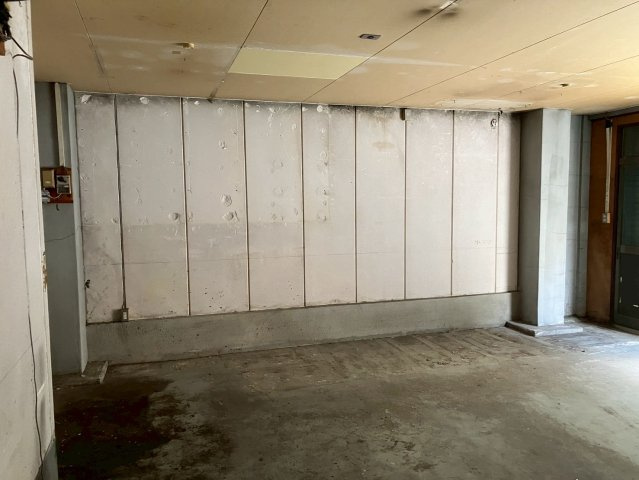大阪市中央区上町１丁目の店舗事務所の庭